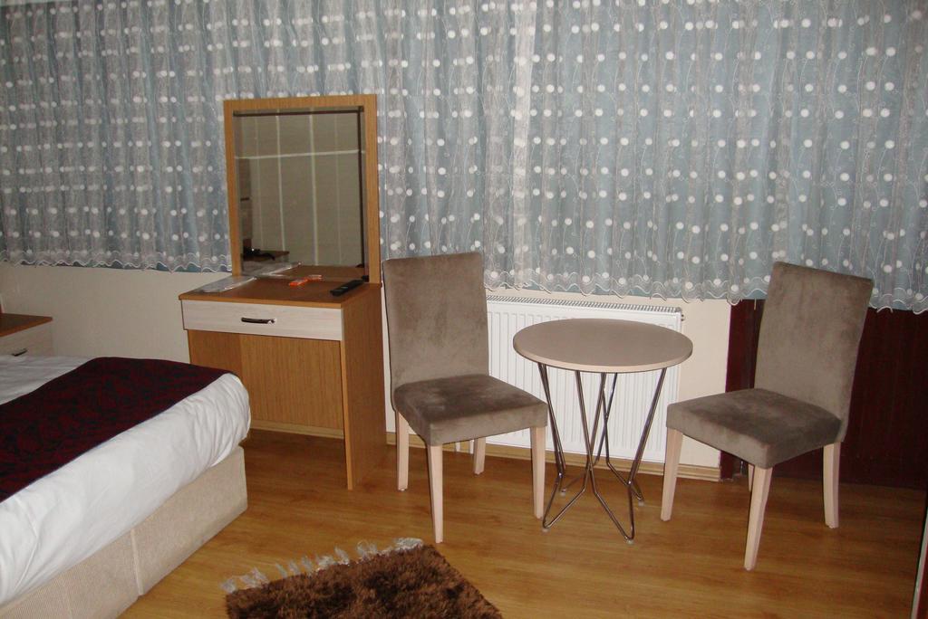 Royal Suites Besiktas Estambul Habitación foto